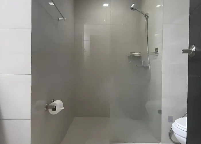 Luxurious Style 1 2 3 Bedrooms Cross To Okada And Near Of Dreams, Solaire, Moa, And Airport * Manila