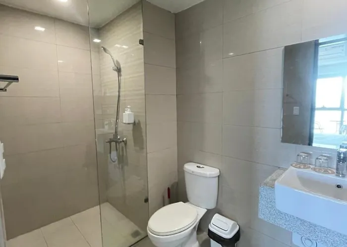 Luxurious Style 1 2 3 Bedrooms Cross To Okada And Near Of Dreams, Solaire, Moa, And Airport *