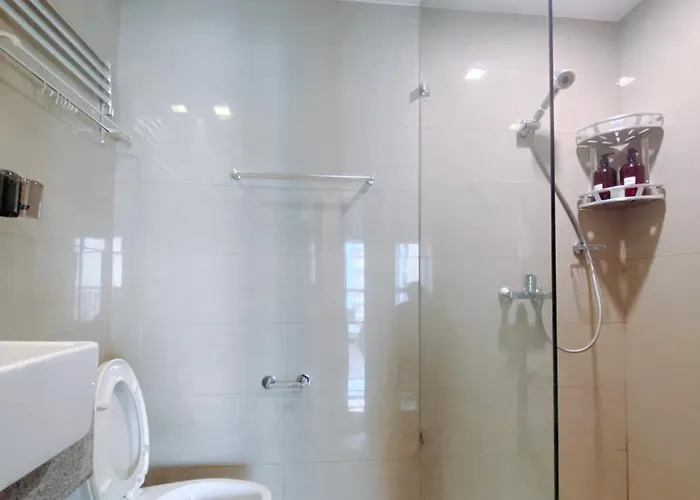 Apartment Luxurious Style 1 2 3 Bedrooms Cross To Okada And Near Of Dreams, Solaire, Moa, And Airport
