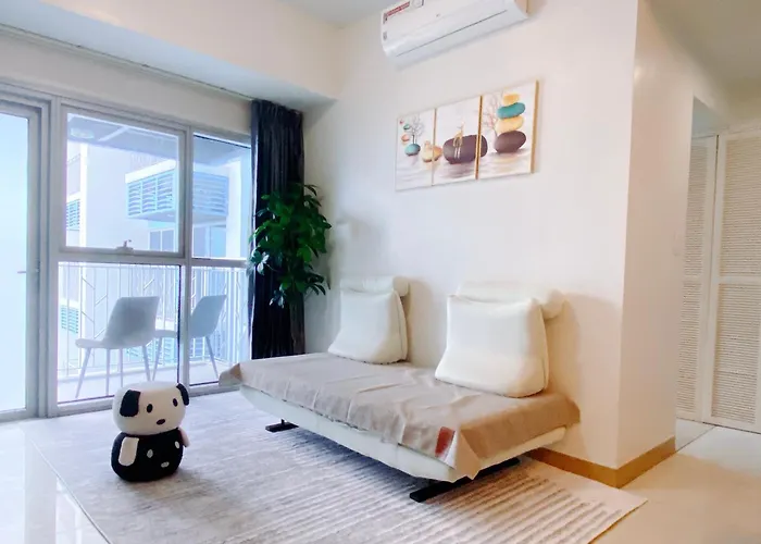 Luxurious Style 1 2 3 Bedrooms Cross To Okada And Near Of Dreams, Solaire, Moa, And Airport *