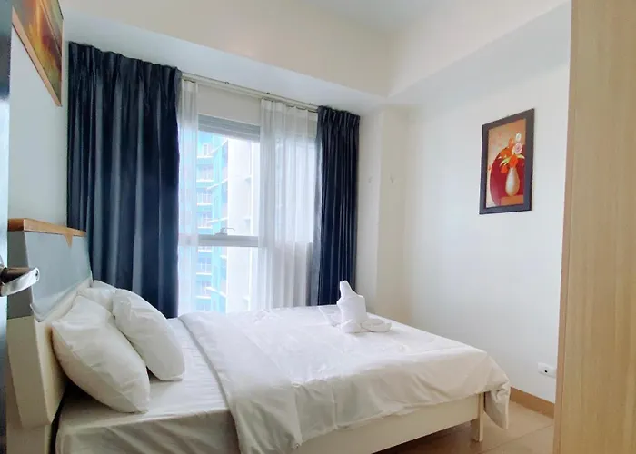 Luxurious Style 1 2 3 Bedrooms Cross To Okada And Near Of Dreams, Solaire, Moa, And Airport Apartment Manila