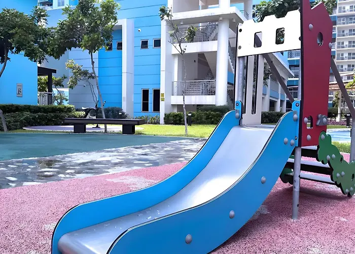 Luxurious Style 1 2 3 Bedrooms Cross To Okada And Near Of Dreams, Solaire, Moa, And Airport Apartment